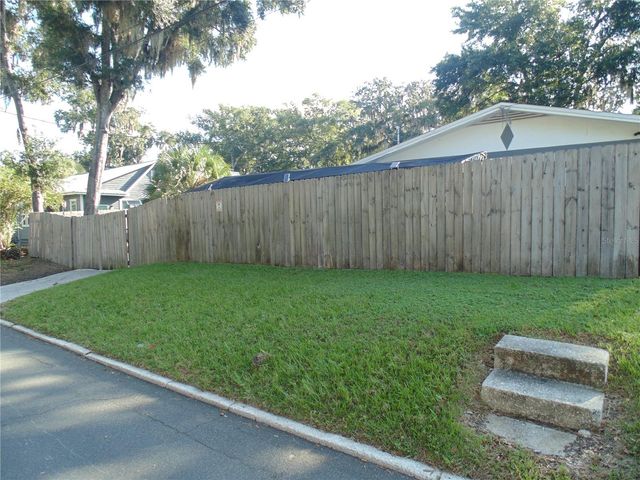 1007 NE 2ND STREET, Ocala, FL 34470
