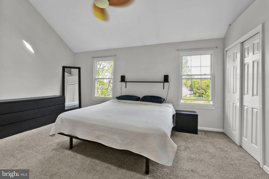 Image 16 of property listing at 8008 GREEN VALLEY LN, Owings Mills, MD 21117