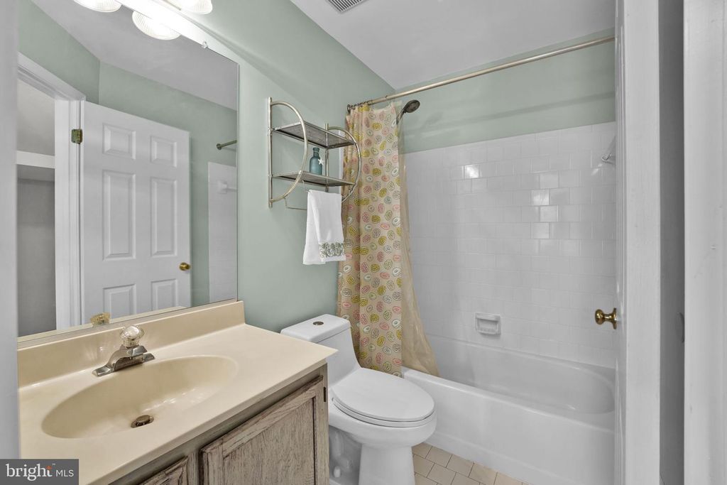 Image 28 of property listing at 8008 GREEN VALLEY LN, Owings Mills, MD 21117