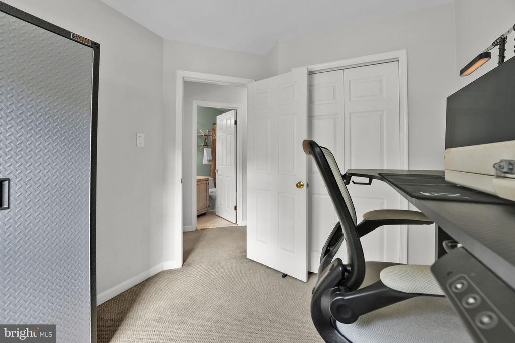 Image 30 of property listing at 8008 GREEN VALLEY LN, Owings Mills, MD 21117