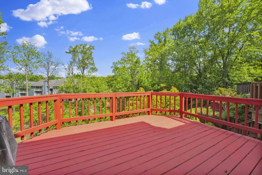 Image 37 of property listing at 8008 GREEN VALLEY LN, Owings Mills, MD 21117