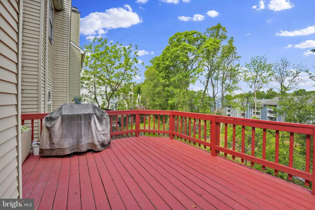 Image 39 of property listing at 8008 GREEN VALLEY LN, Owings Mills, MD 21117