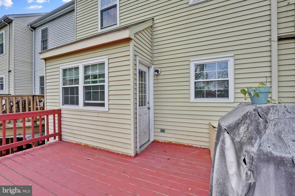Image 40 of property listing at 8008 GREEN VALLEY LN, Owings Mills, MD 21117