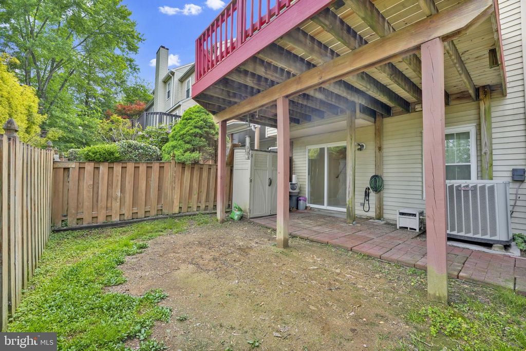 Image 42 of property listing at 8008 GREEN VALLEY LN, Owings Mills, MD 21117