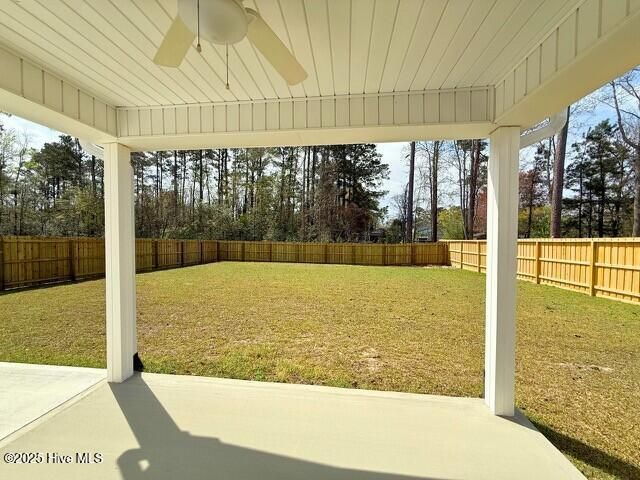 214 Man O War Lane, Hampstead, NC 28443