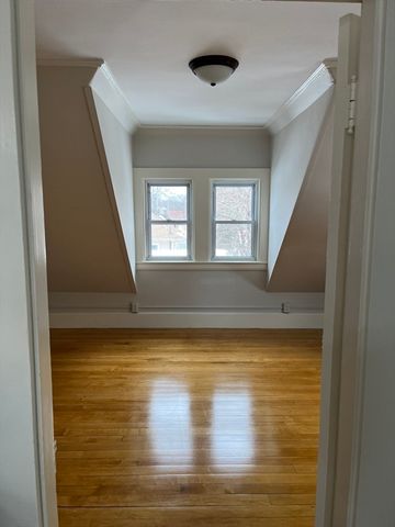 48 Seaver 3, Easton, MA 02356