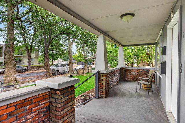 1207 W Shannon Ave, Spokane, WA 99205