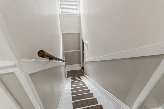 1207 W Shannon Ave, Spokane, WA 99205