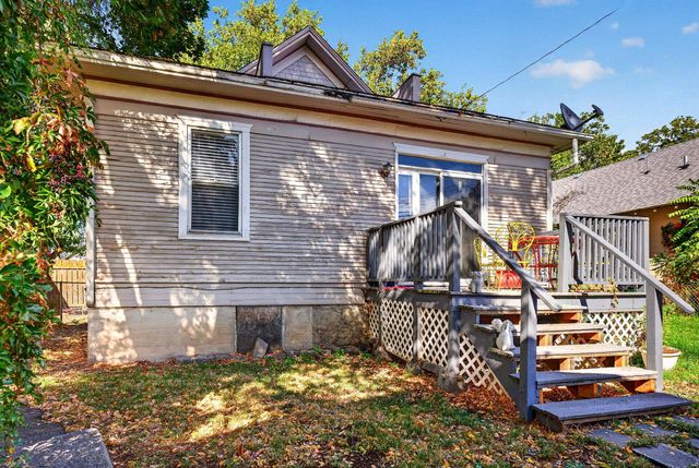 1207 W Shannon Ave, Spokane, WA 99205
