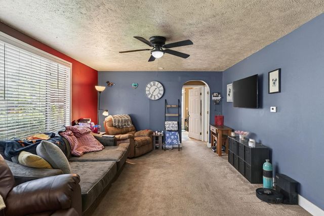 1207 W Shannon Ave, Spokane, WA 99205