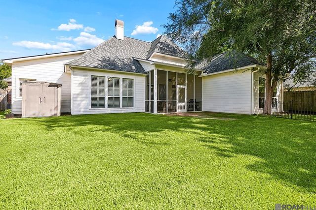 18666 Mossy Oak Ct, Prairieville, LA 70769
