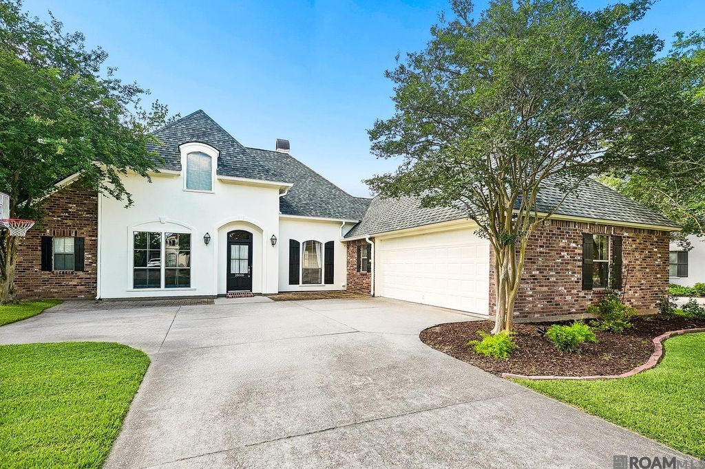 18666 Mossy Oak Ct, Prairieville, LA 70769