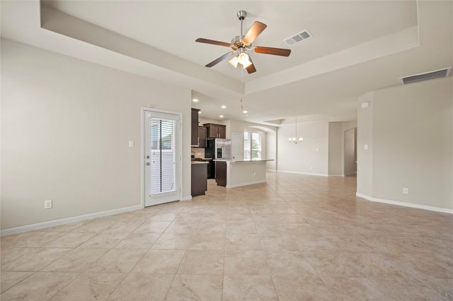 307 Limestone CRK, New Braunfels, TX 78130
