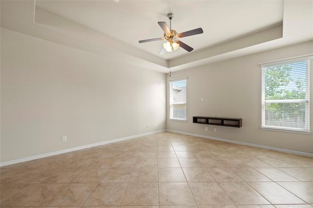 307 Limestone CRK, New Braunfels, TX 78130