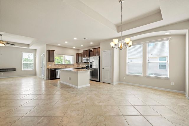 307 Limestone CRK, New Braunfels, TX 78130