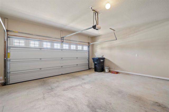 307 Limestone CRK, New Braunfels, TX 78130