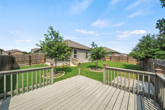 307 Limestone CRK, New Braunfels, TX 78130