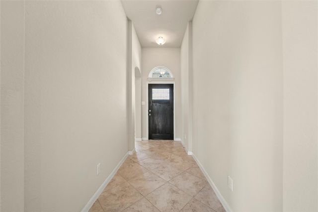 307 Limestone CRK, New Braunfels, TX 78130
