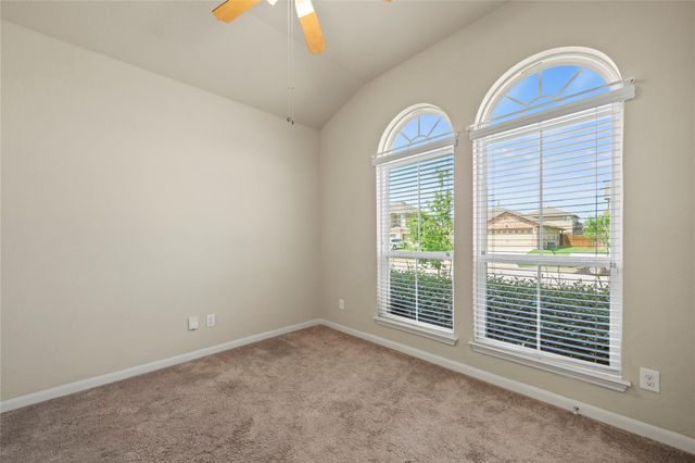 307 Limestone CRK, New Braunfels, TX 78130