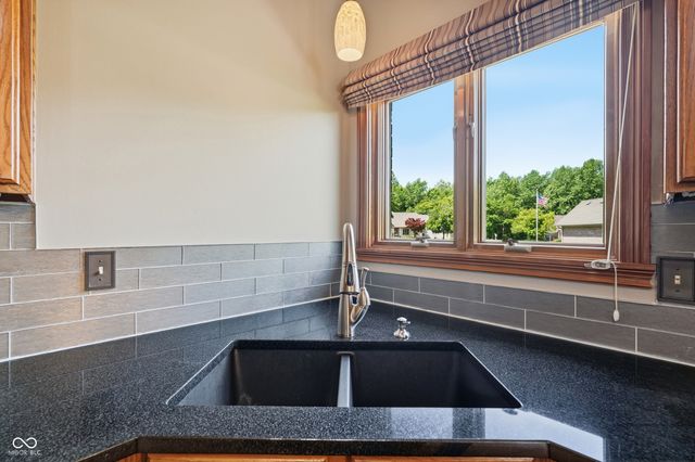 2045 Aspen Drive, Avon, IN 46123