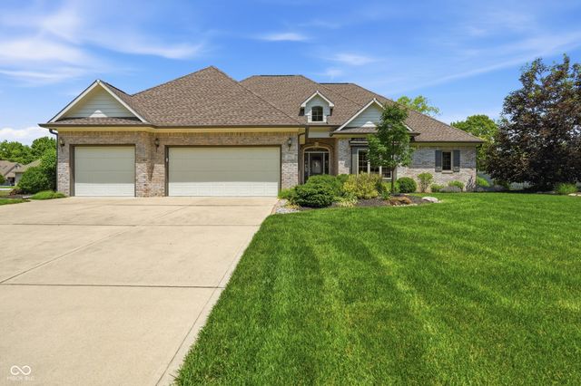 2045 Aspen Drive, Avon, IN 46123