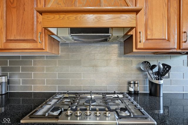 2045 Aspen Drive, Avon, IN 46123