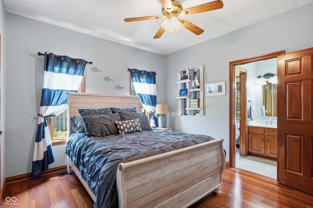 2045 Aspen Drive, Avon, IN 46123