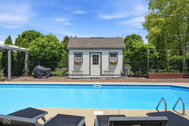 2045 Aspen Drive, Avon, IN 46123