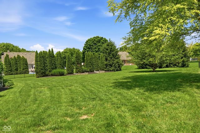 2045 Aspen Drive, Avon, IN 46123