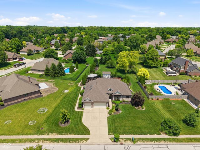 2045 Aspen Drive, Avon, IN 46123