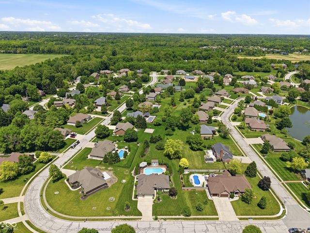 2045 Aspen Drive, Avon, IN 46123