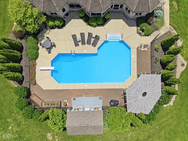 2045 Aspen Drive, Avon, IN 46123