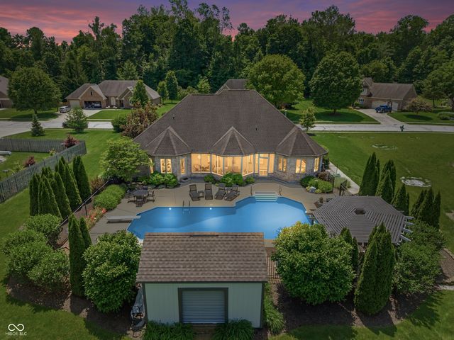 2045 Aspen Drive, Avon, IN 46123