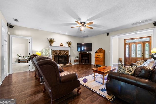 466 Bob Smith Road, Sharpsburg, GA 30277