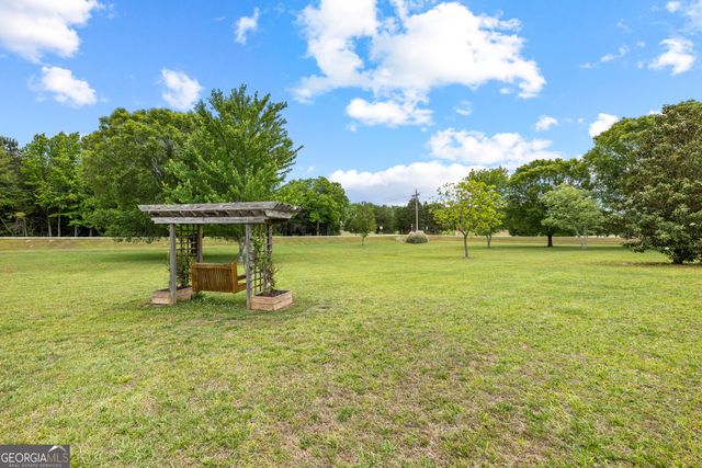 466 Bob Smith Road, Sharpsburg, GA 30277