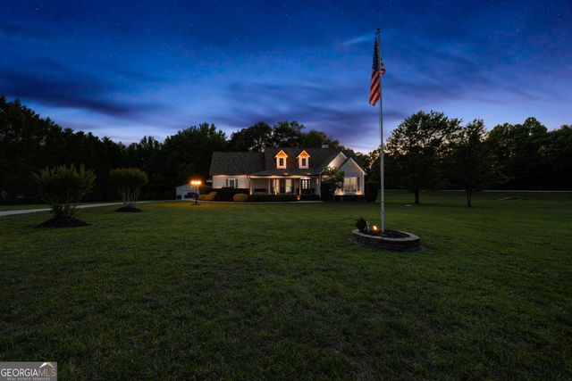 466 Bob Smith Road, Sharpsburg, GA 30277