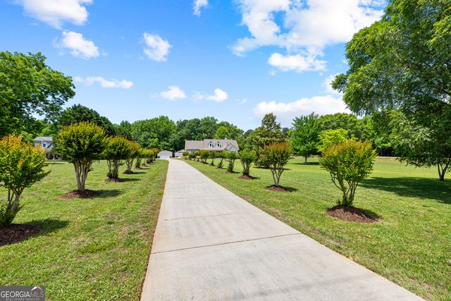 466 Bob Smith Road, Sharpsburg, GA 30277