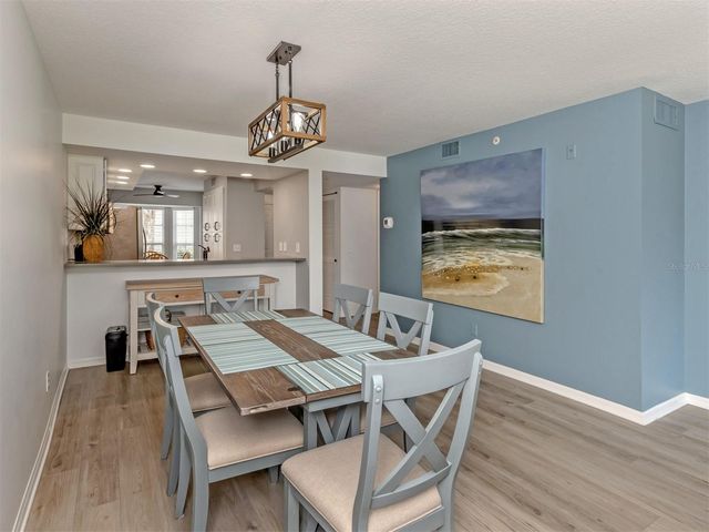 210 SILVER LAKE DRIVE 102, Venice, FL 34292