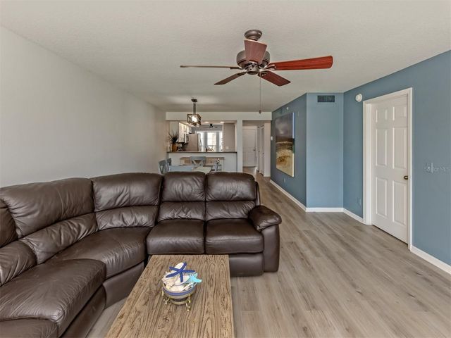 210 SILVER LAKE DRIVE 102, Venice, FL 34292
