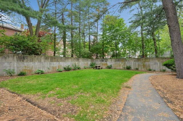 995 Massachusetts Ave 102, Arlington, MA 02476
