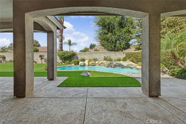 1909 Ordsall, Bakersfield, CA 93311