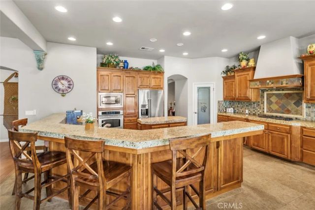 1909 Ordsall, Bakersfield, CA 93311