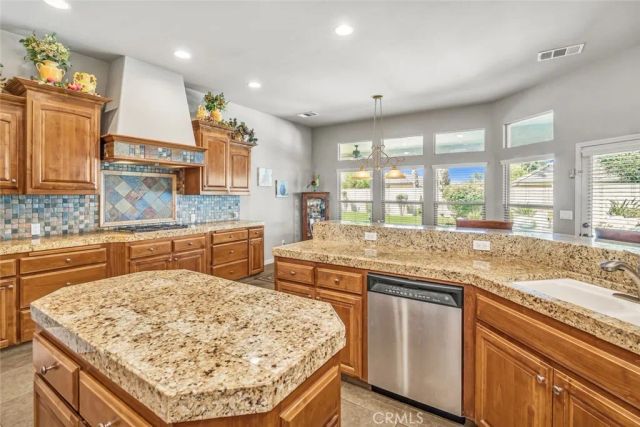 1909 Ordsall, Bakersfield, CA 93311
