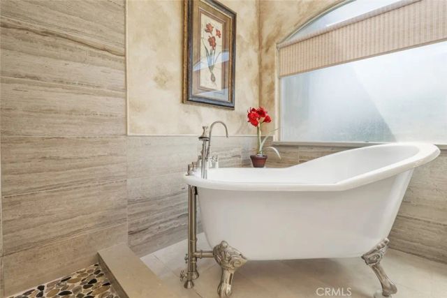 1909 Ordsall, Bakersfield, CA 93311