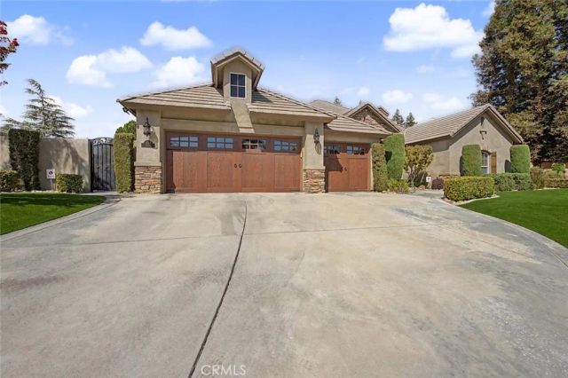 1909 Ordsall, Bakersfield, CA 93311