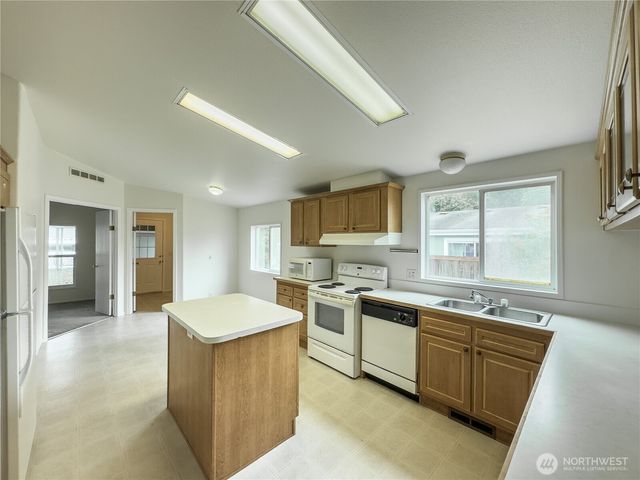 514 105th Street Ct E, Tacoma, WA 98445