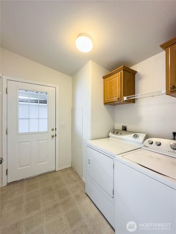 514 105th Street Ct E, Tacoma, WA 98445