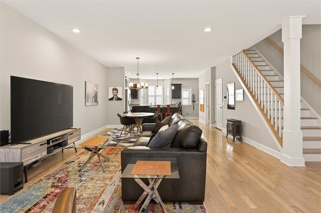 159 N Plymouth Avenue, Rochester, NY 14614