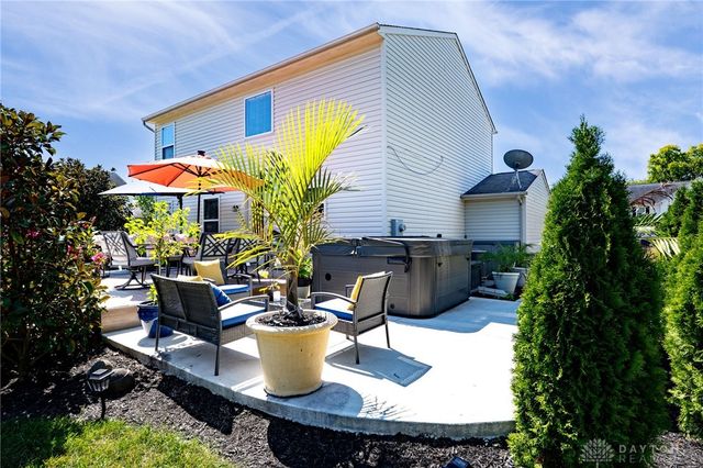 80 N Lakeshore Drive, Springboro, OH 45066