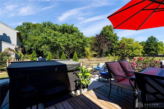 80 N Lakeshore Drive, Springboro, OH 45066